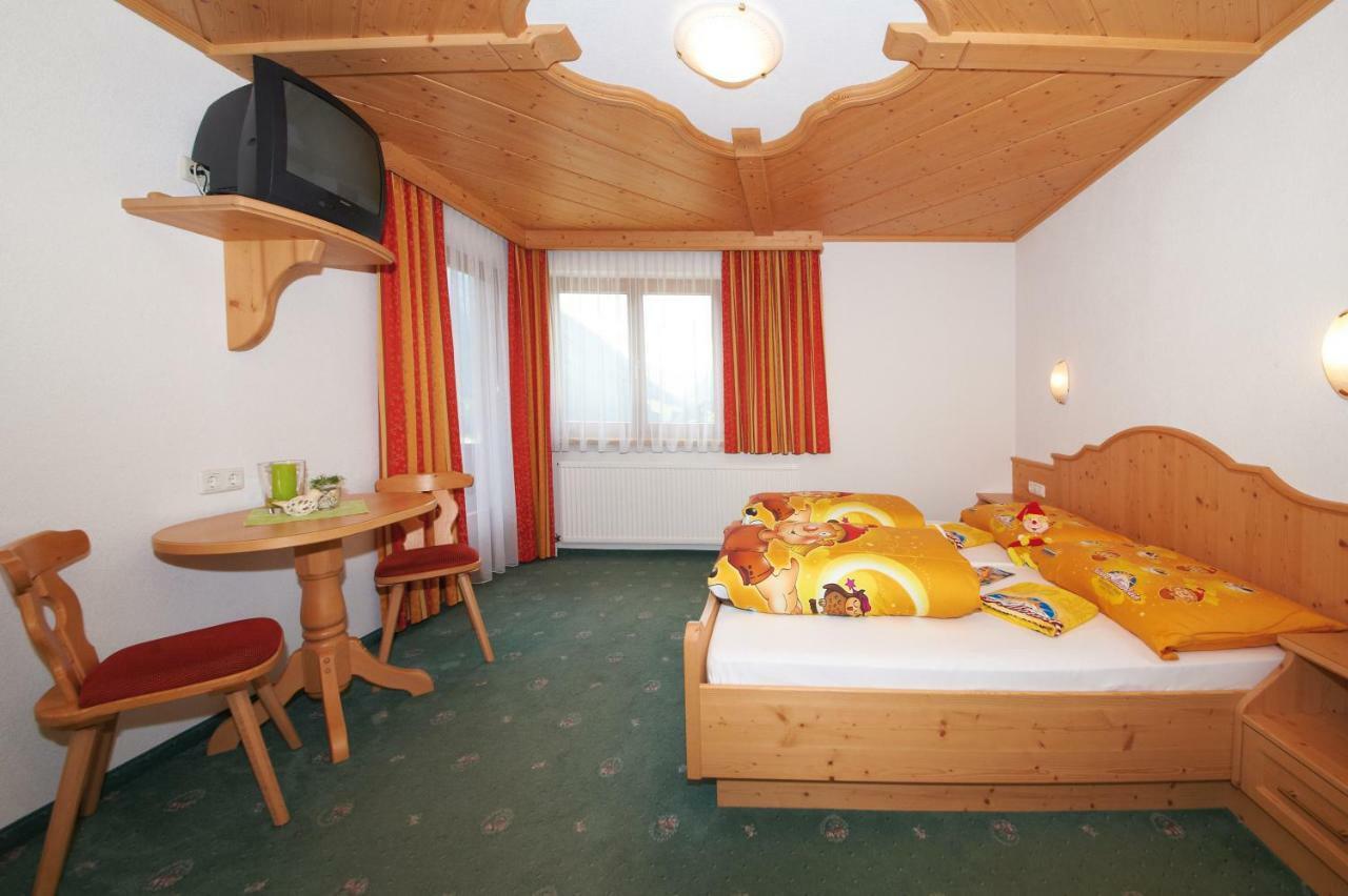 Haus Alblitt Hotel Kappl  Buitenkant foto